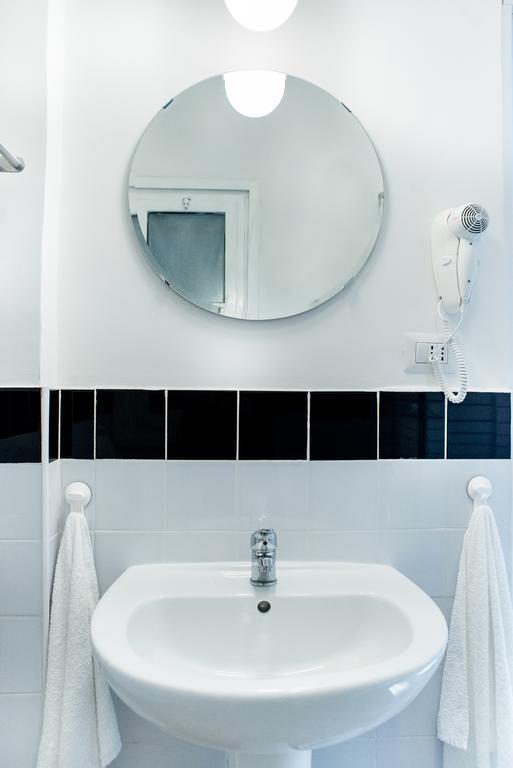 Cm B&B Piramide Roma Quarto foto
